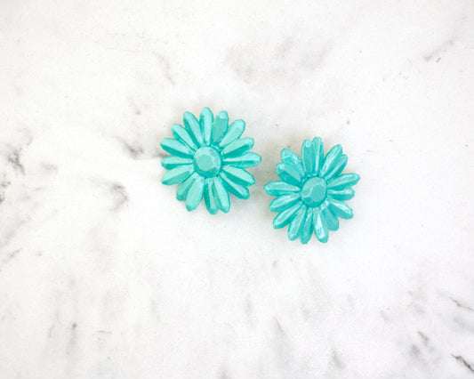 Marga stud earrings in turquoise. Super comfortable as well as beautiful.