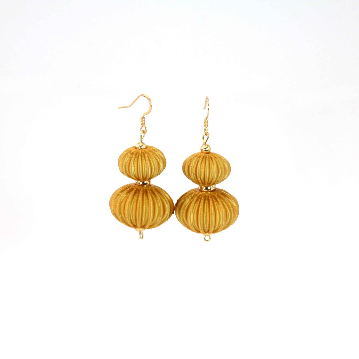 Boletia earrings from the Lukt collection, in gold, 3D printed, very light and sophisticated.