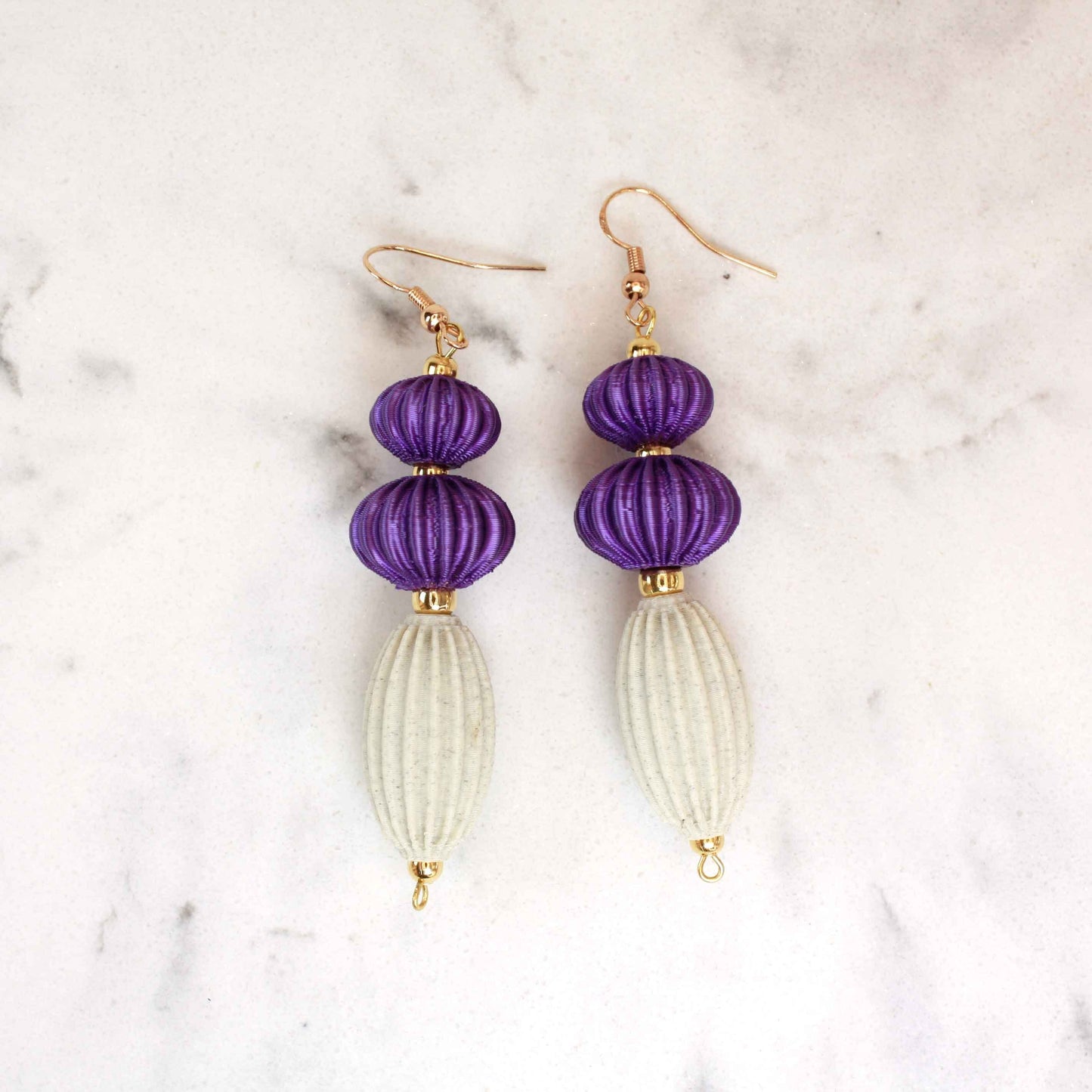 Anemone earrings from the Lukt collection, in Purple and Marble, 3D printed, very light and elegant.