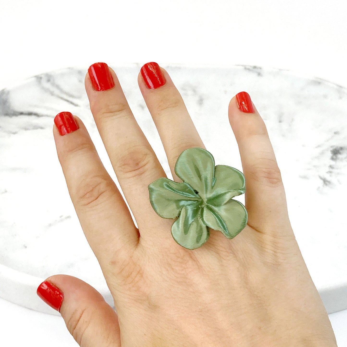 Anillo Hibis en Verde Leaf