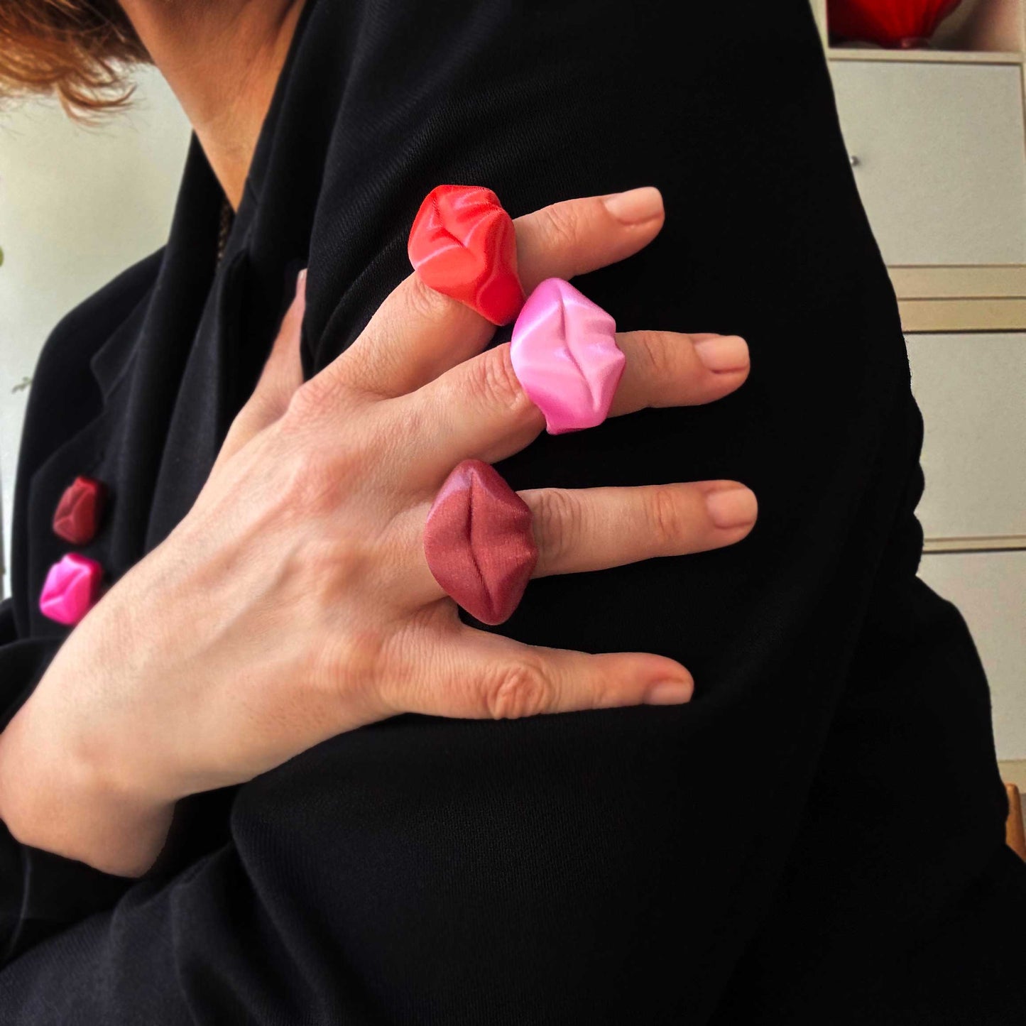 Custom-made 3D printed Cooper Hibis flower ring, available in various colors.