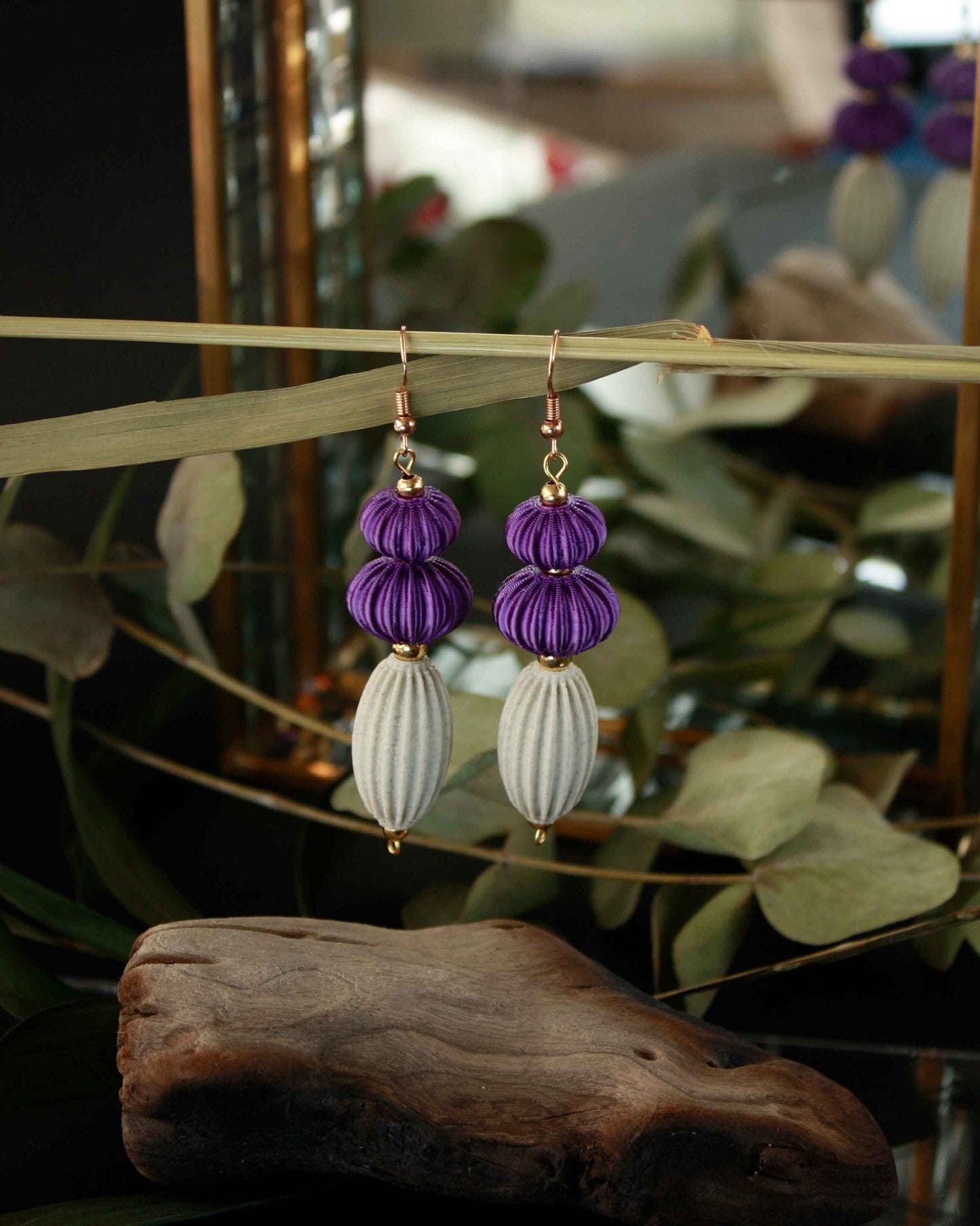 Anemone earrings from the Lukt collection, in Purple and Marble, 3D printed, very light and elegant.