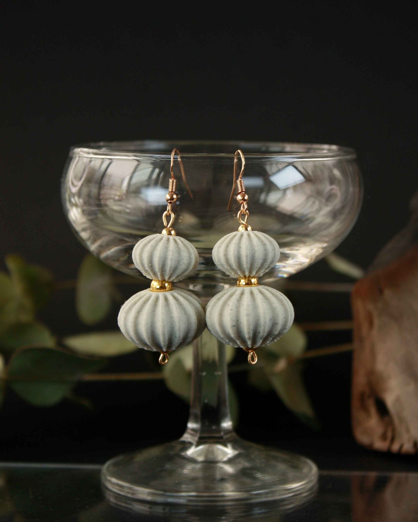 Boletia earrings from the Lukt collection, in Marble color, 3D printed, elegant and lightweight.