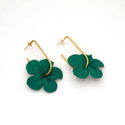 Trionum Emerald Green hibiscus flower earrings, 3D printed, very flattering.