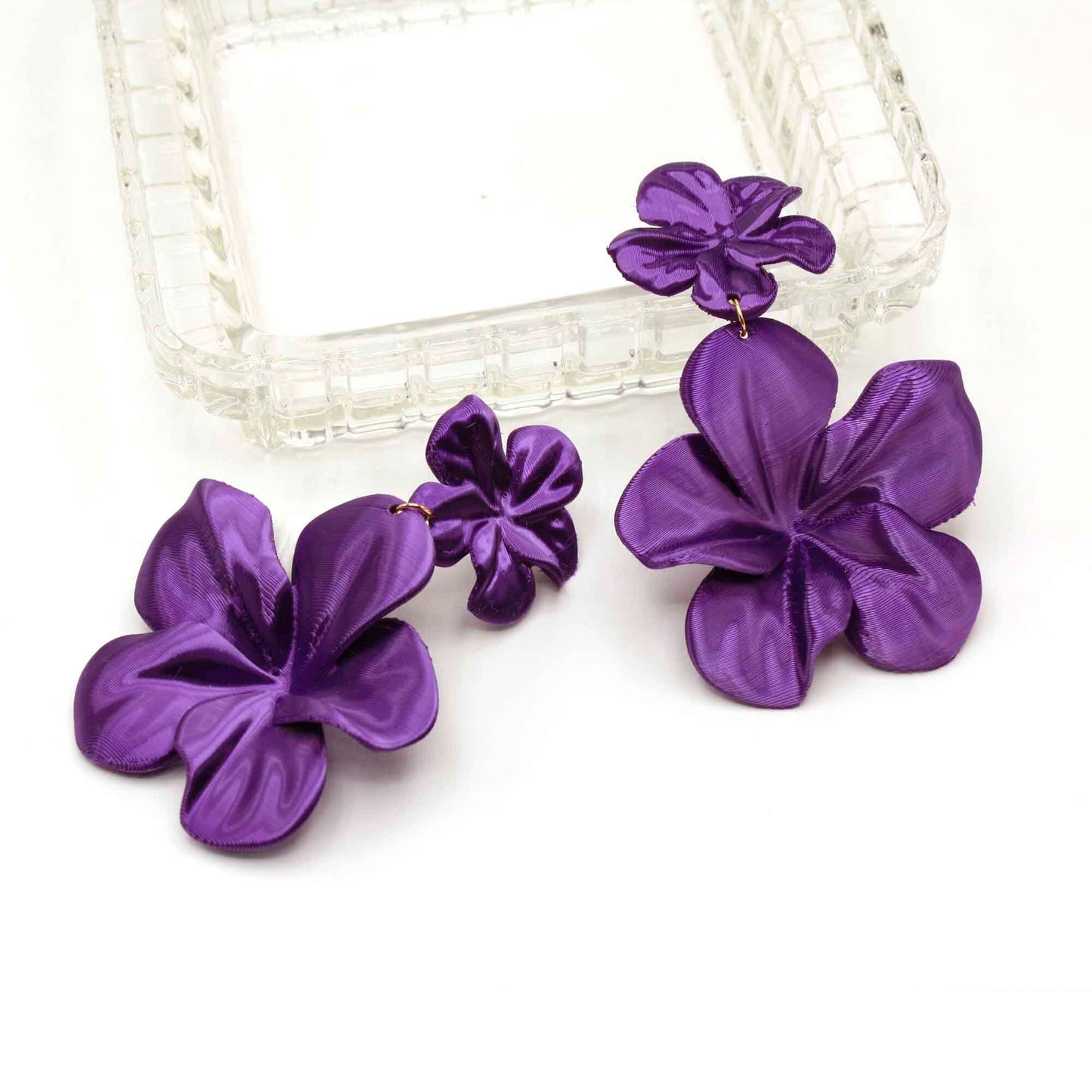 Pendientes Gran Hibis Violeta. Pendientes impresos en 3D, Ligeros y sostenibles