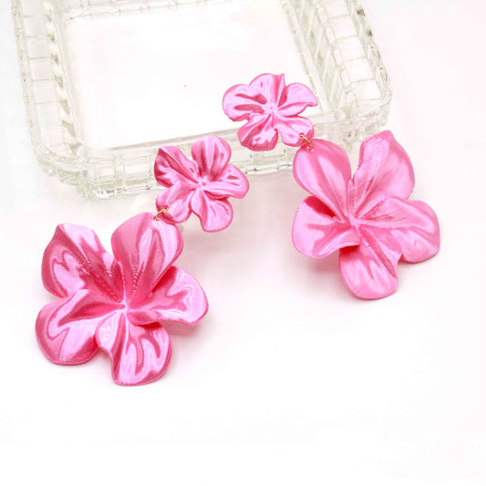 Pendientes Gran Hibis Rosas. Pendientes largos impresos en 3D con forma de Flor, cómodos y ligeros.