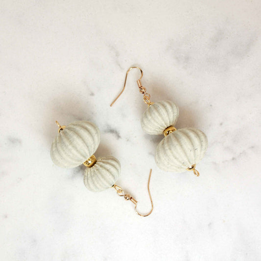 Boletia earrings from the Lukt collection, in Marble color, 3D printed, elegant and lightweight.