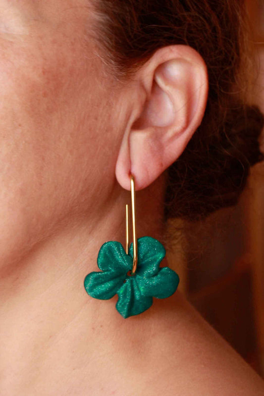 Trionum Emerald Green hibiscus flower earrings, 3D printed, very flattering.