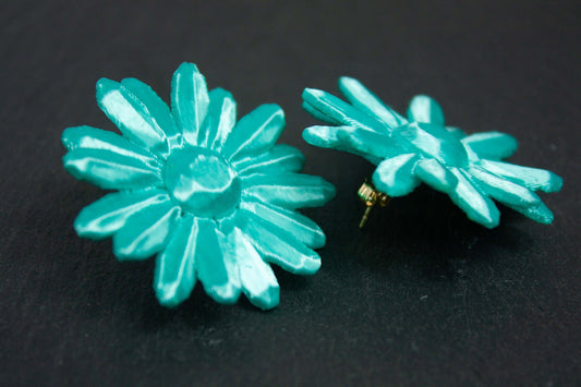 Marga stud earrings in turquoise. Super comfortable as well as beautiful.