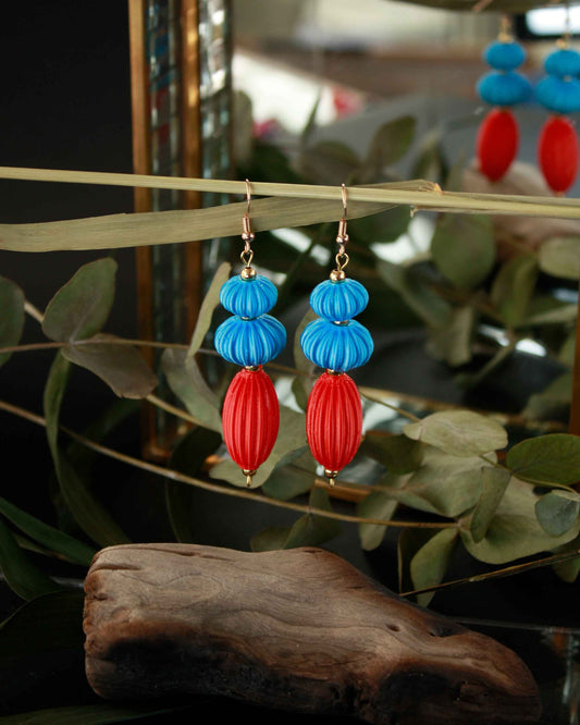Anemone earrings from the Lukt collection, in Cyan and Coral, 3D printed, very light and sophisticated.