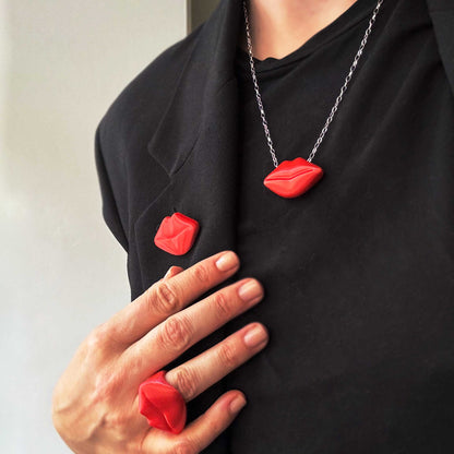 Small Heart pendant in the shape of a red heart on a gold-plated silver chain. Inner Love Collection.