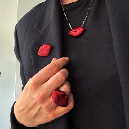 Colgante Bésame Rojo Oscuro