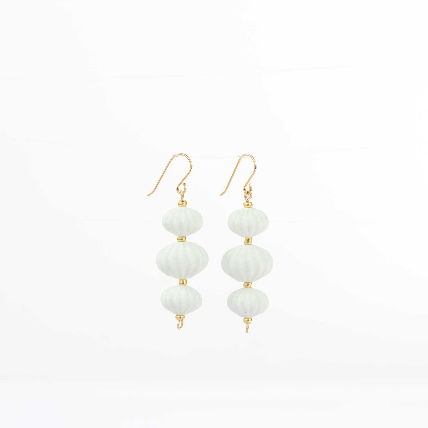 Pendientes Camaro Blanco Mármol