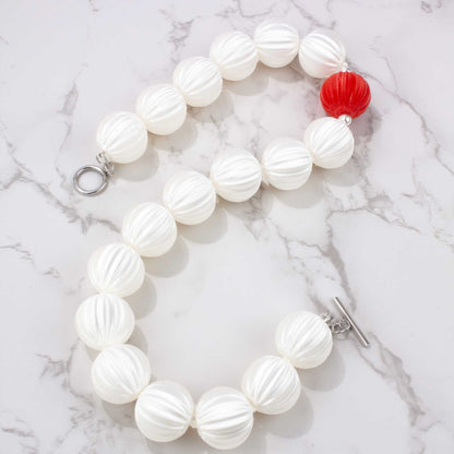 Collar Orba Blanco Nácar y Rojo