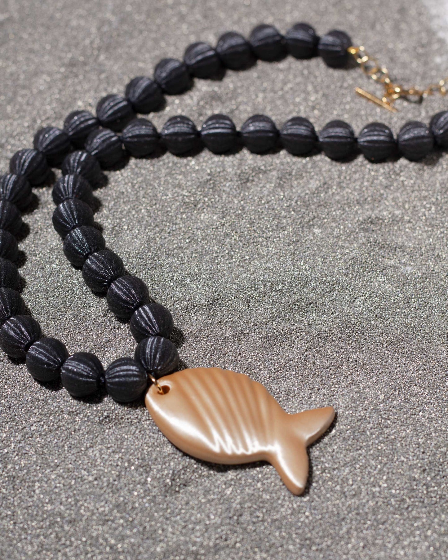 Collar Arena Negra
