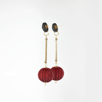 Pendientes Cassid Color Rojo Burdeos