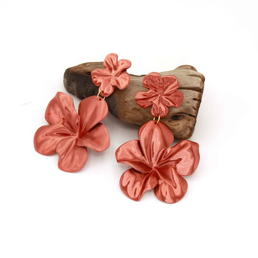 Pendientes Gran Hibis Color Cooper.